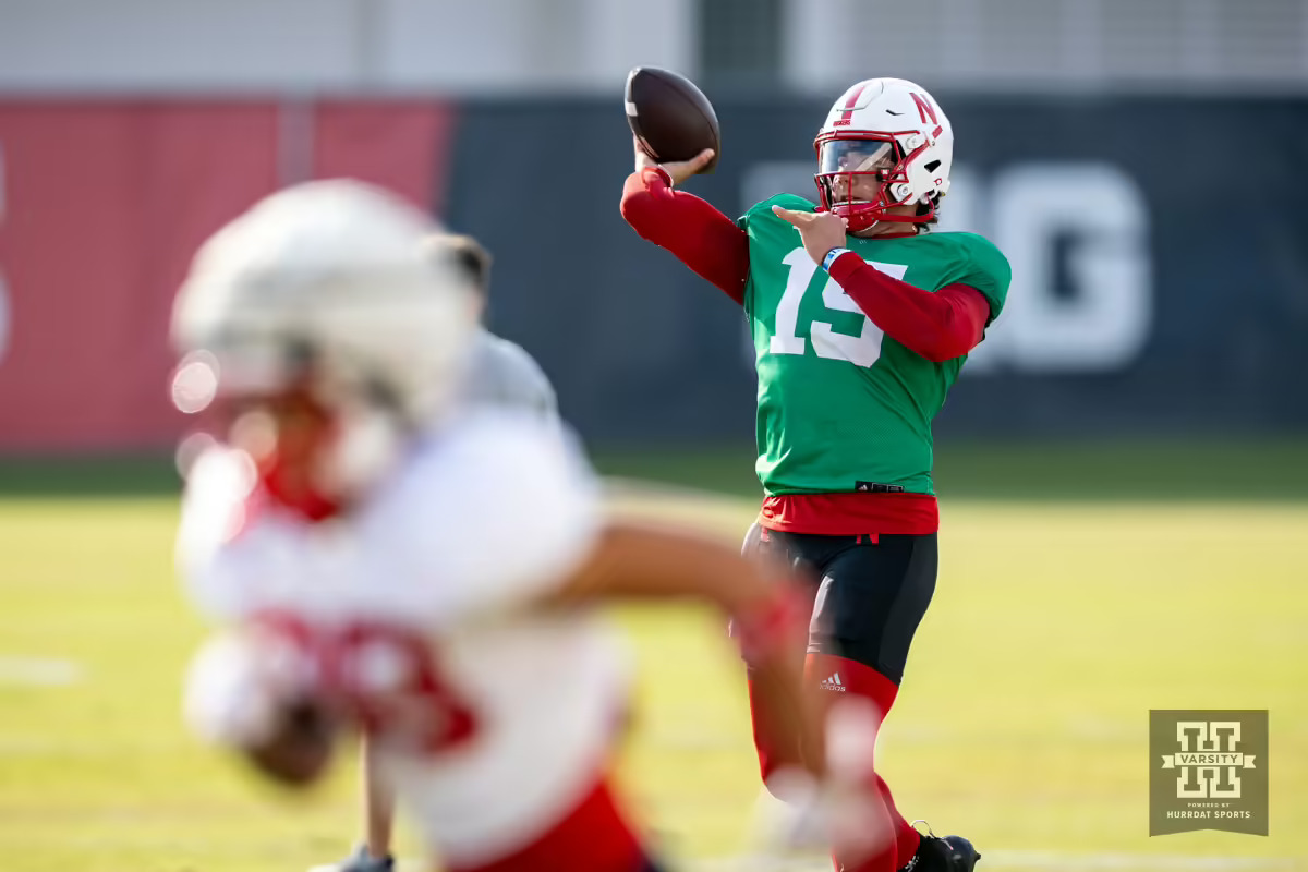 Read more about the article Dylan Raiola Named as Starting Quarterback – Looking At The Road Ahead 